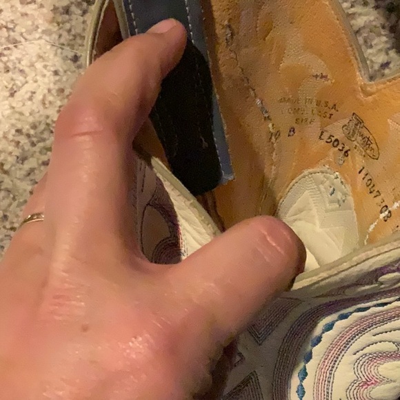 Justin Boots Women's Gray and Cream Western Boots - Picture 6 of 6